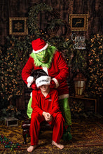 Load image into Gallery viewer, The man who stole Christmas Grotto Experience shoots 11h December only £279 (£50 deposit to book)only please add childrens names and ages to notes in cart
